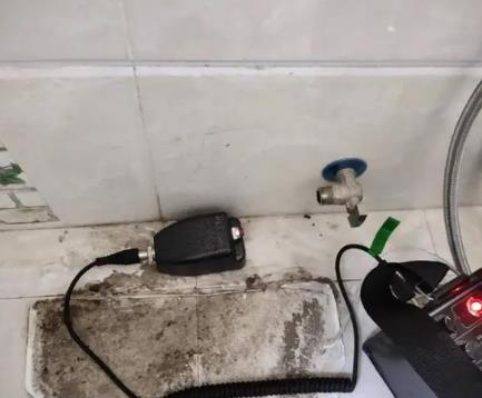 柳南屋顶漏水维修公司分享下卫生间漏水的危害及解决方法